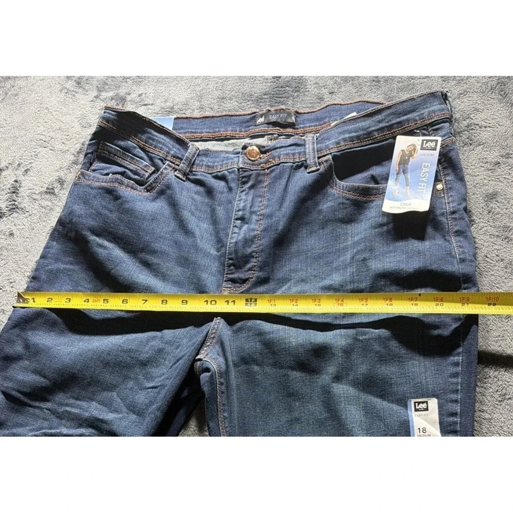 Lee Women's Easy Fit Dallas Crop Crop Just Below the Waist Blue Jeans 18M NWT